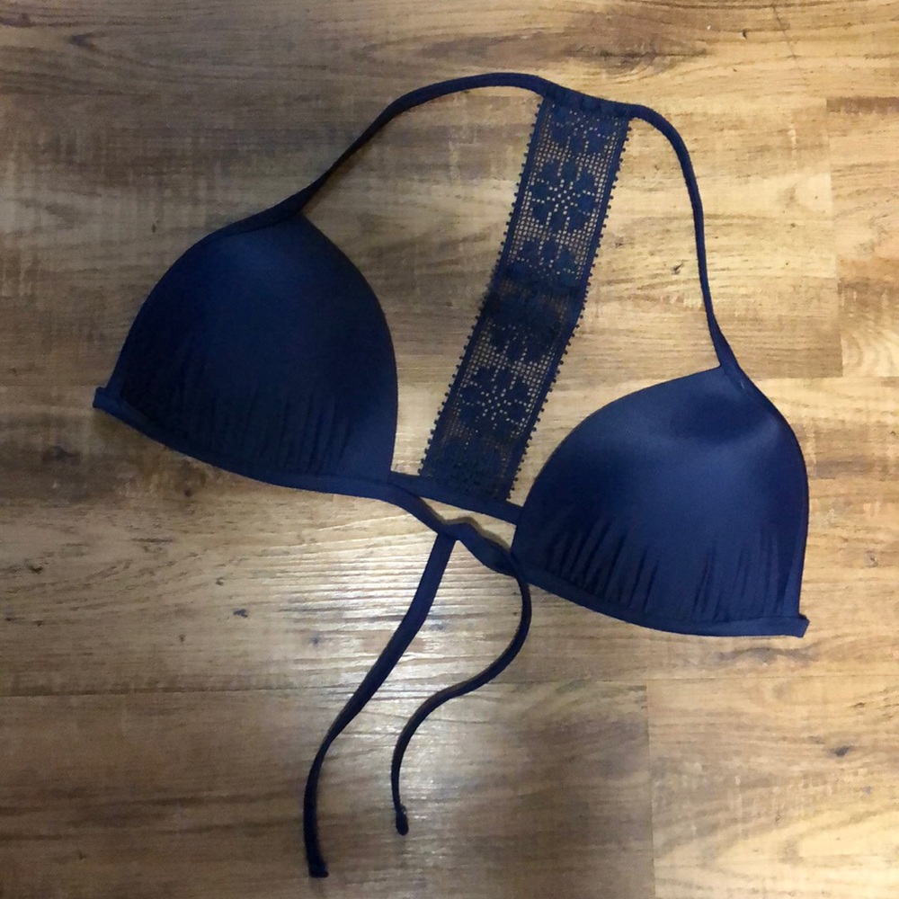 Arie bikini top